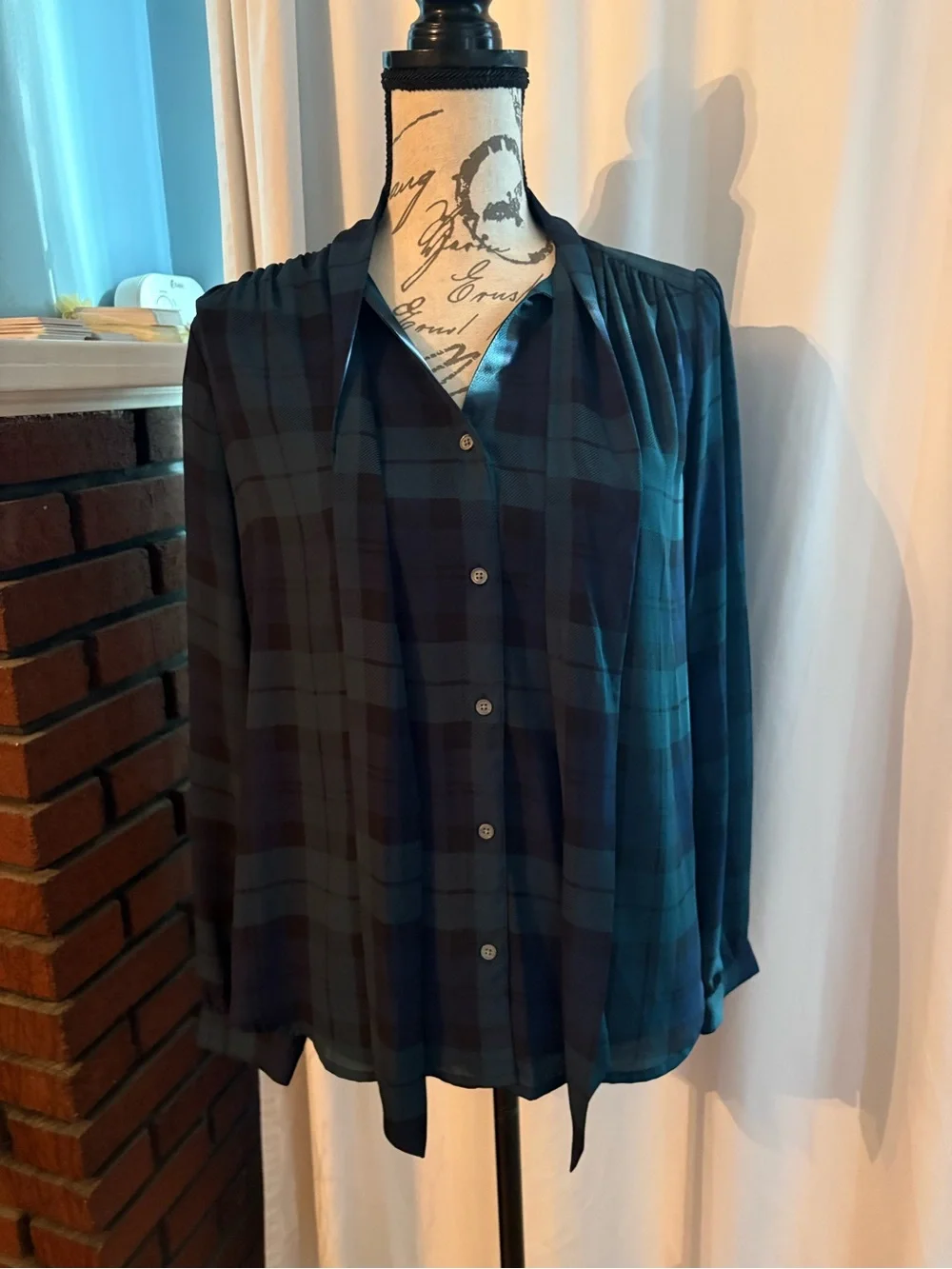 Like New J Crew Dark Green & Navy Plaid Tie-Neck Blouse sz S
